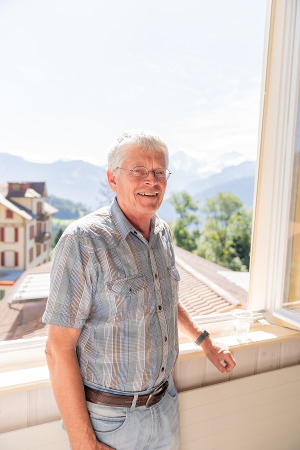 Teilnehmer geniessen die Sommer-Akademie