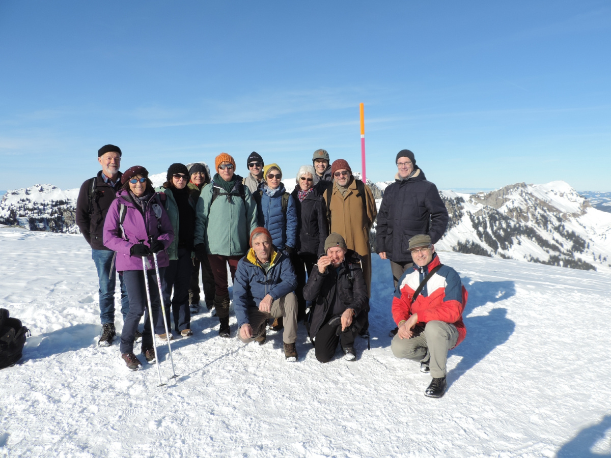 Gruppenfoto im Schnee