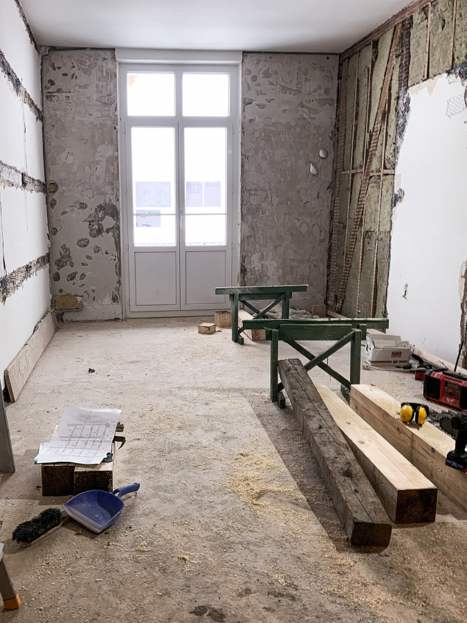 Wir bauen für Sie um!