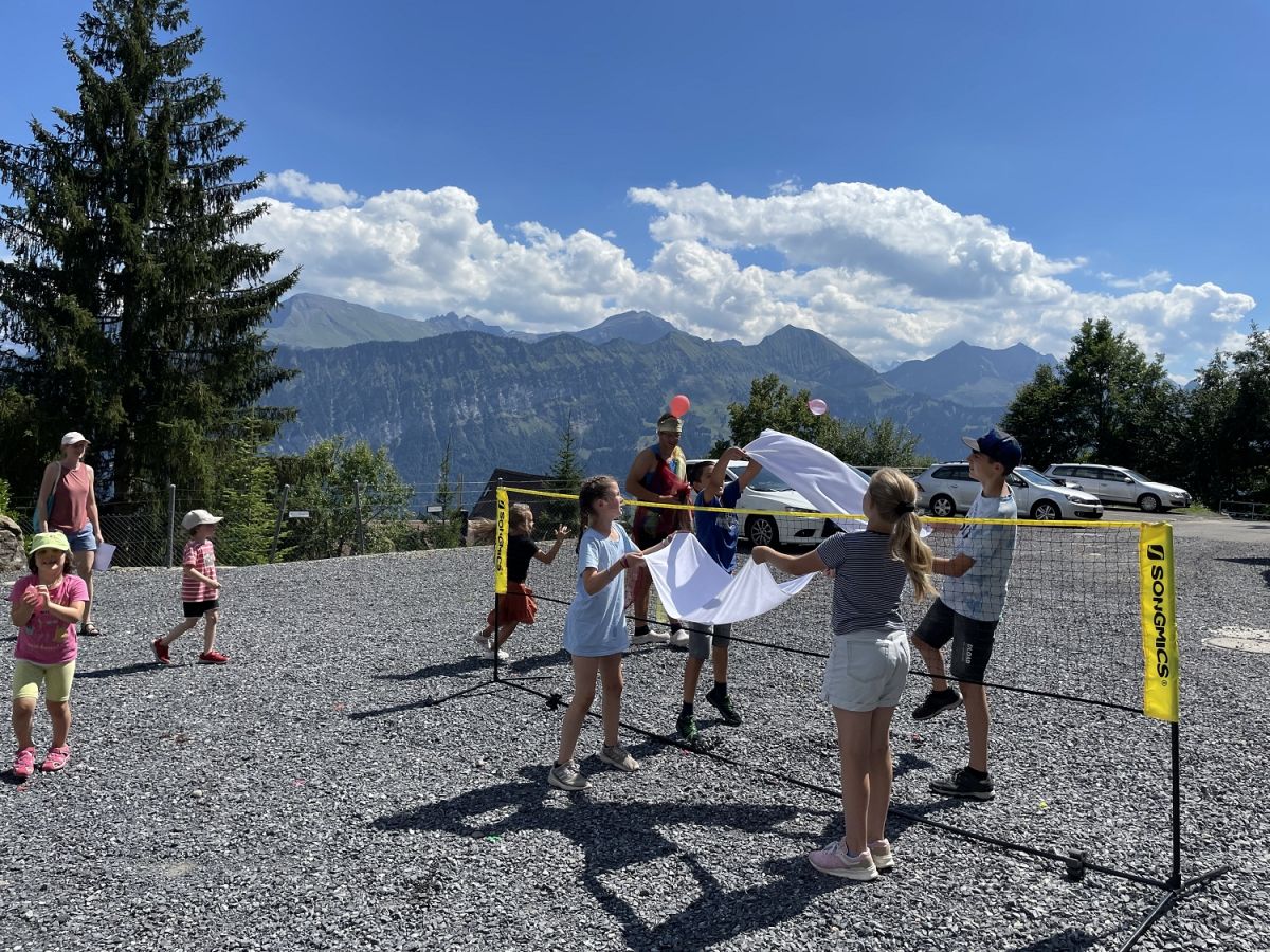 Leintuch-Volley
