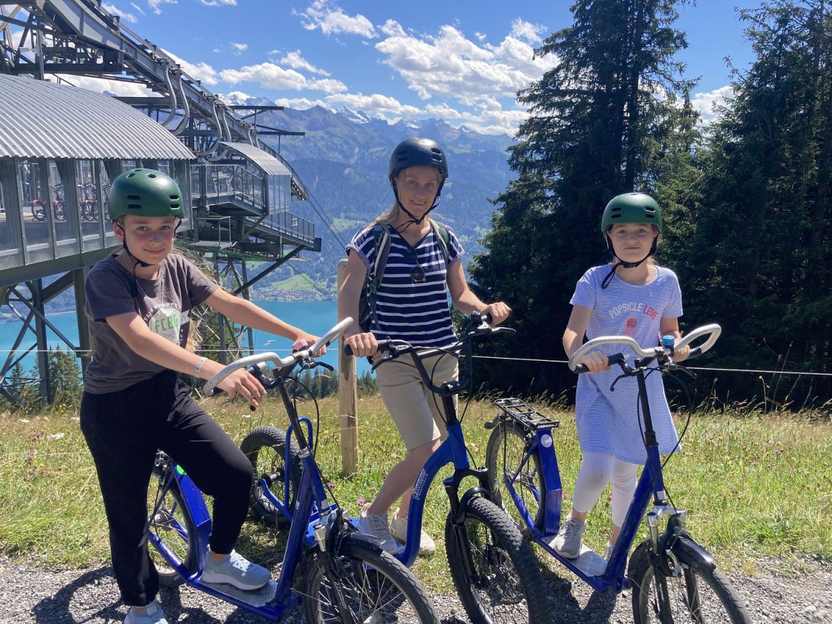 Trottibiken auf dem Niederhorn
