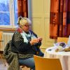 guter &amp;quot;Zeitvertreib&amp;quot; - stricken in der Cafeteria