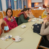 Gemeinschaft beim Kaffee geniessen