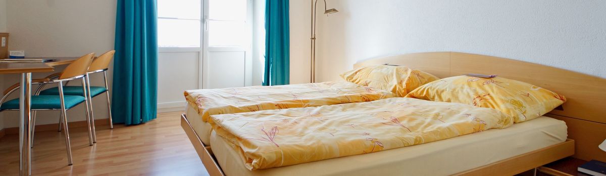 Doppelzimmer mit Balkon - Ausblick auf Eiger, Mönch und Jungfrau